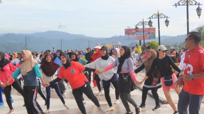Pemda Halsel Gelar Car Free Day Perdana di UMKM, Ratusan Warga sangat Antusias