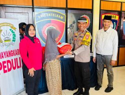 Polsek Gane Timur Laksanakan Pembagian Sembako Ramadhan untuk Ibu Janda Lanjut Usia